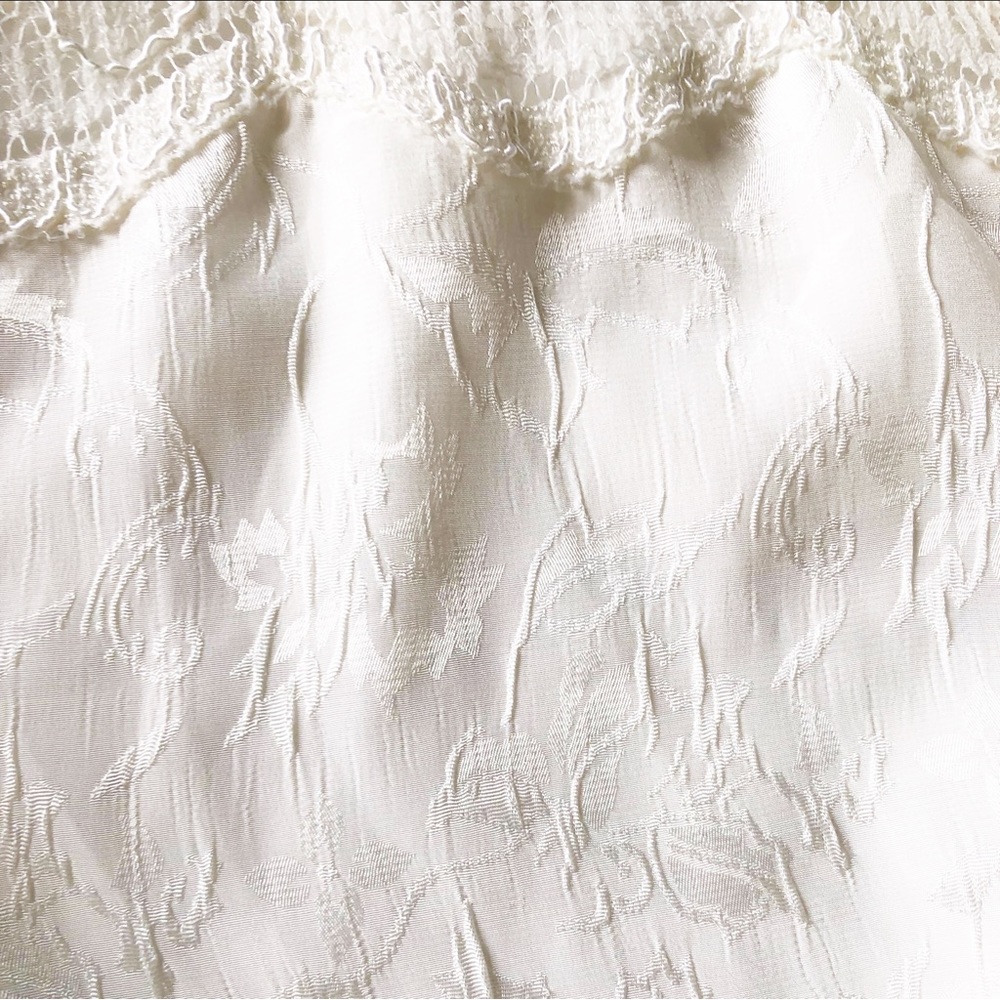 Bodysuit Short Sleeve Cream Satin and Lace Marks & Spencer Size 14/Large - Picture 15 of 16